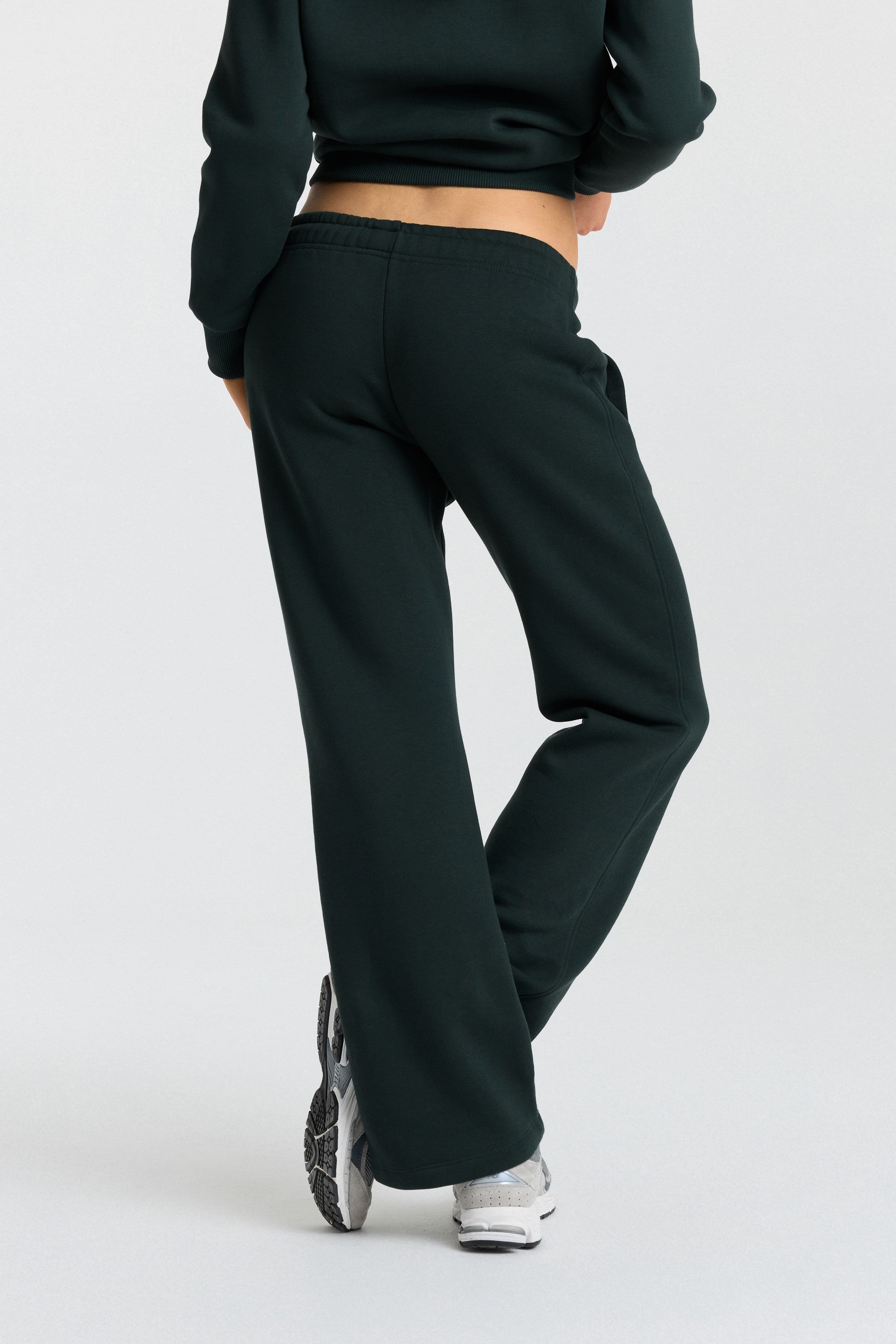 W. Cosmo SL Sweatpants - Green